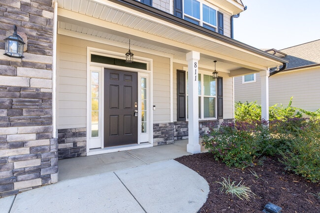 Photo - 811 Lillian Pk Dr