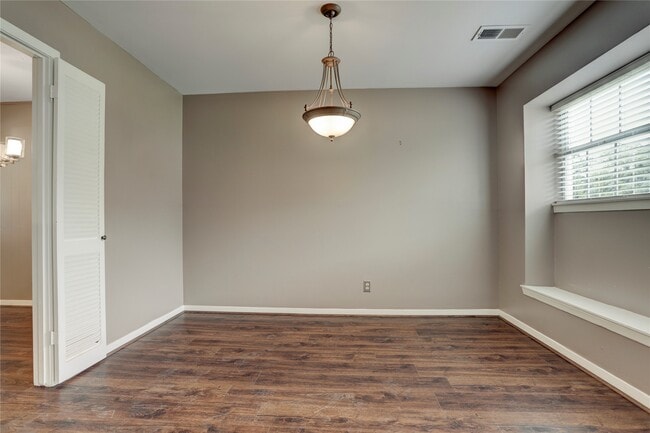 Photo - 9631 Fairdale Ln