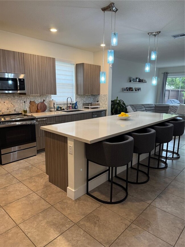 Photo - 15822 NW 91st Ave