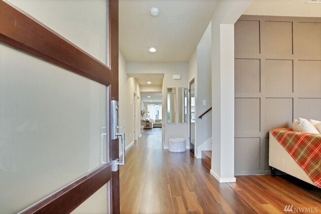 Photo - Auburn Lakeland Hills/Lakeview Community area 4 bedroom 2.5 bathroom home - Available May 1st, 2026