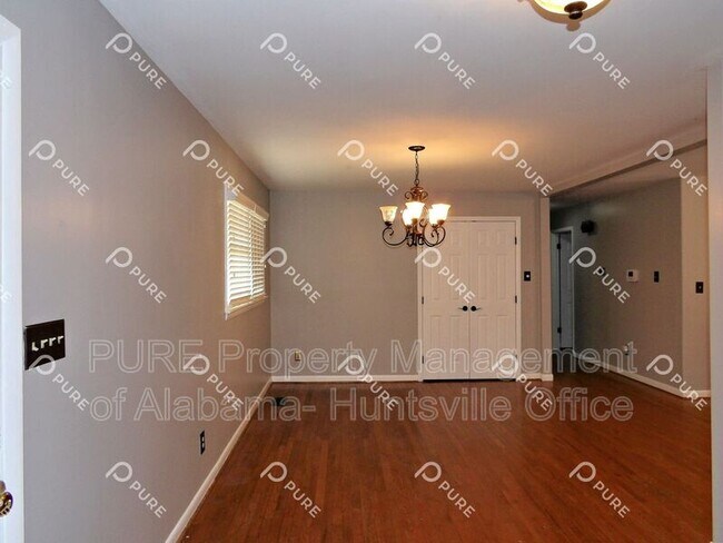 Photo - 1717 Haynes Ave NE