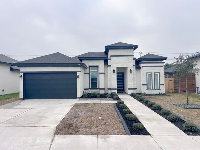 Building Photo - Beautiful  Upgarded 3 b/2.5 bath Home in Alton.Don't Miss Out!