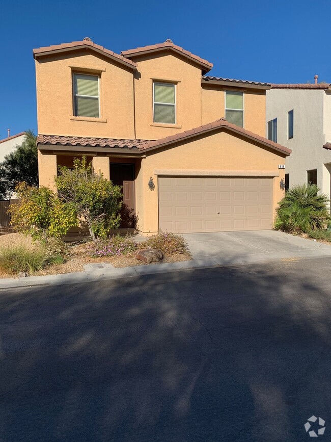 Building Photo - Move In Ready 4 Bed Home in West Henderson