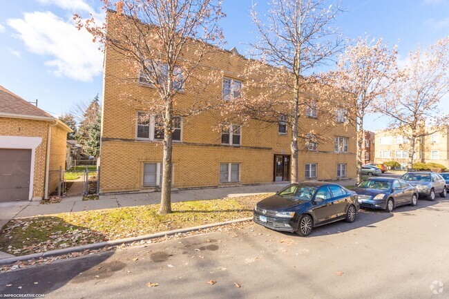 Building Photo - 3318 N Leclaire Ave Rental