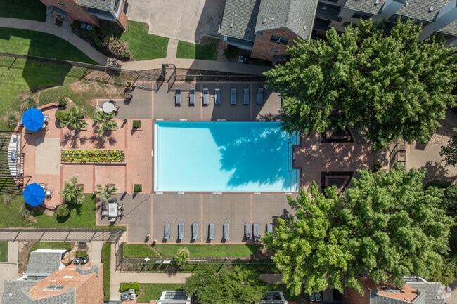 Aerial - The Livingston Rental