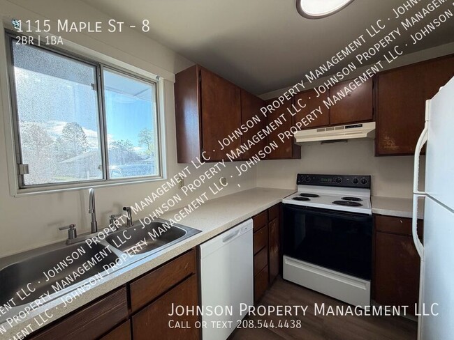Photo - 1115 Maple St Unit 8
