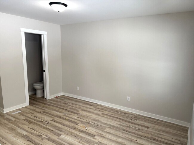 Photo - Elizabeth - 321/323 Unit 321