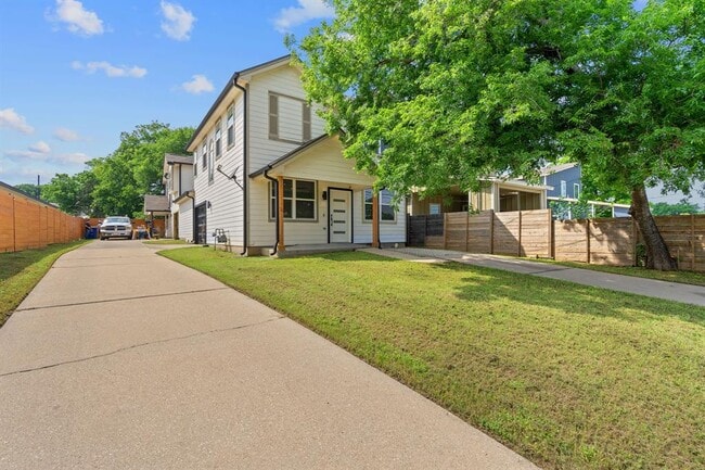7204 Carver Ave