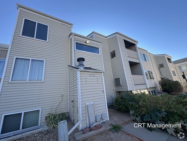 Building Photo - 2 Bed Condo Available in High Hollows! Unit 337