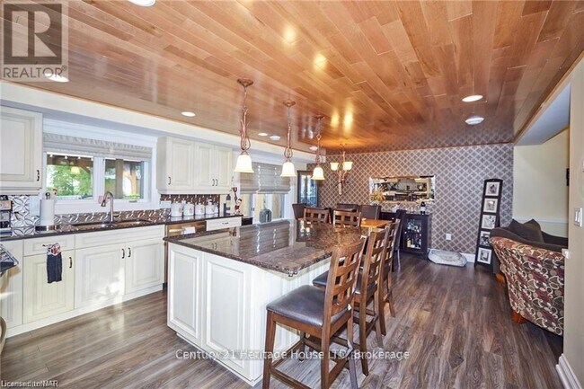 Photo - 355 Ridge Rd N