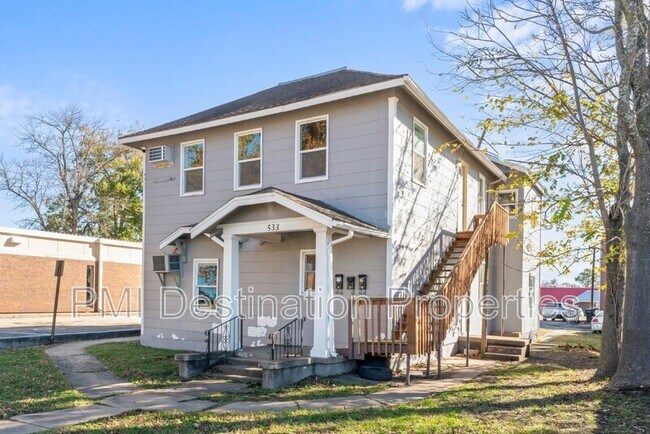 Photo - 533 Brown Ave Unidad 4