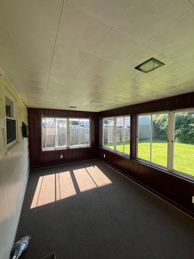 Photo - 3 Bed Single Family Home Available - Close to Rochester General