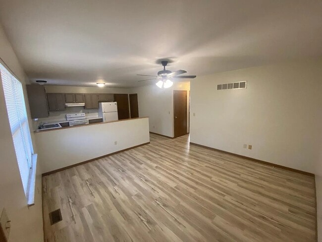 Photo - 608 Linda Ln Unit B
