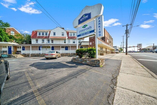 Photo - Keystone  Apartments