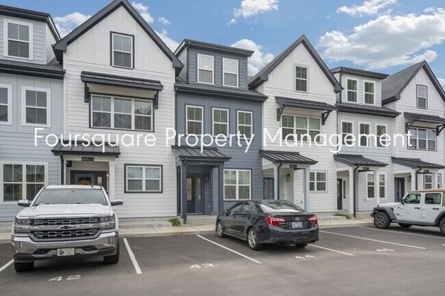 Photo - Modern 4-Bed / 3.5-Bath Townhome with Main Level Hard-Surface Floors , Back Patio – Easy Access t...