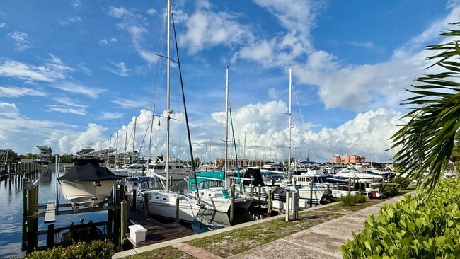 Photo - Turnkey Furnished Seasonal Rental – 2 Bedr...