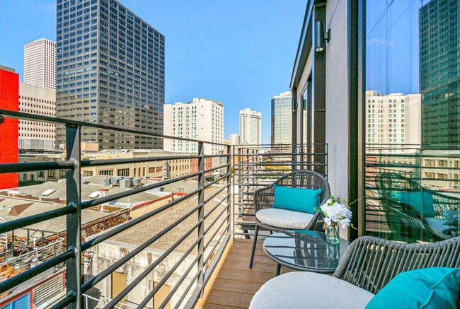 Photo - 611 Commerce St Unidad ID1267087P