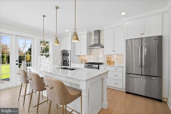 Photo - 3213 Foxhall Rd NW