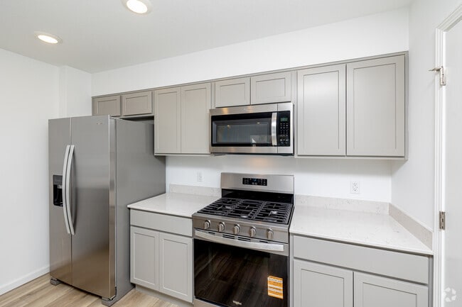 3BR, 2BA - 1,498SF - Unit B - Kitchen - Thunderhawk Villas