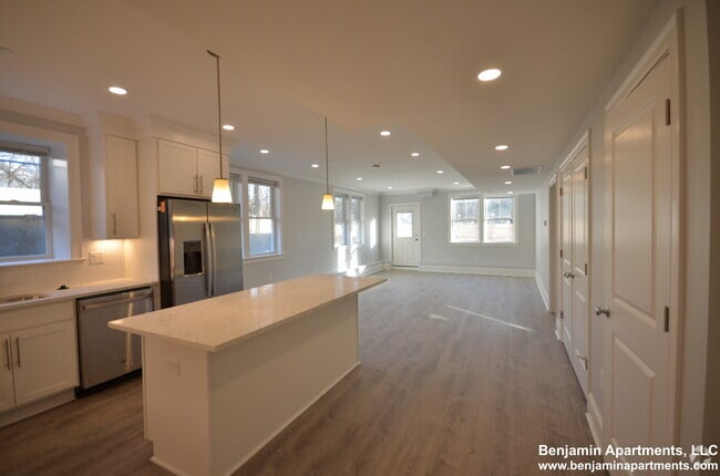 Building Photo - 120 Kenrick St Unit 6 Rental