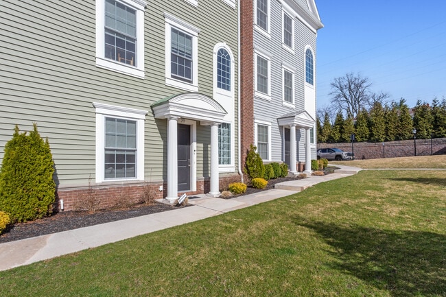 Photo - 293 Bradley Dr