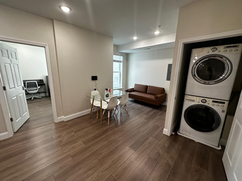Photo - 42 N 40th St