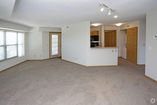 Photo - The Oaks on Pleasant