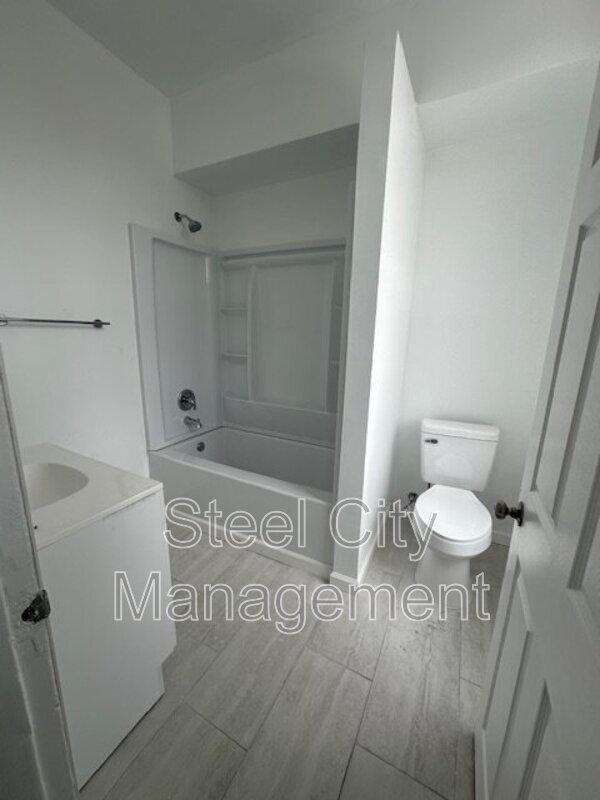 Photo - 211 S 7th St Unidad A