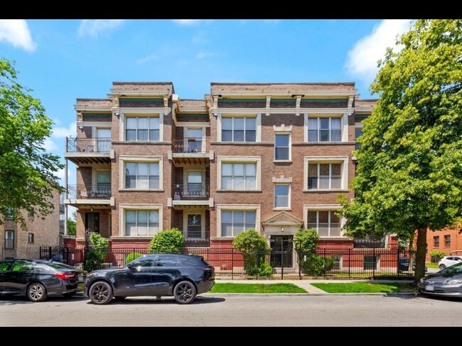 3 Bedroom Condo in Chicago - 3 Bedroom Condo in Chicago