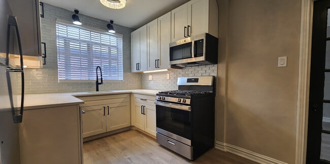 Photo - 6226 Nottingham Ave Unit 1