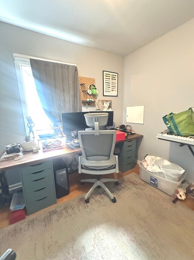 Photo - 1014 W 19th St Unit 1R