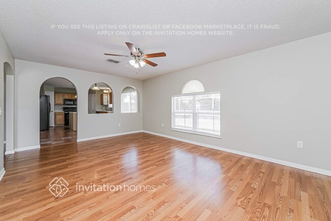 Photo - 146 Lakeview Reserve Blvd