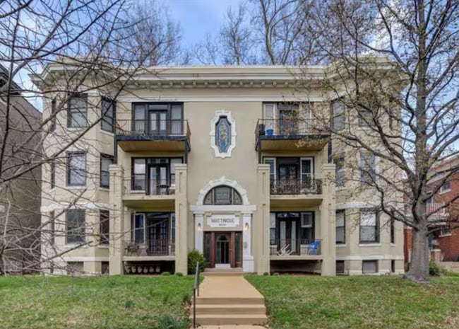 Building Photo - 6031 Waterman Blvd Unit B