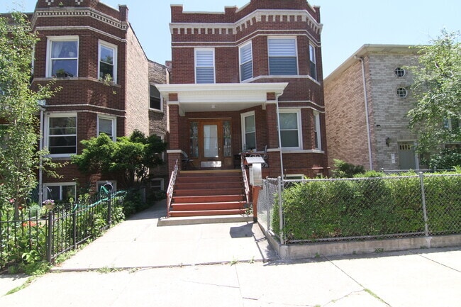 Building Photo - 3049 N Davlin Ct Unit 2 Rental