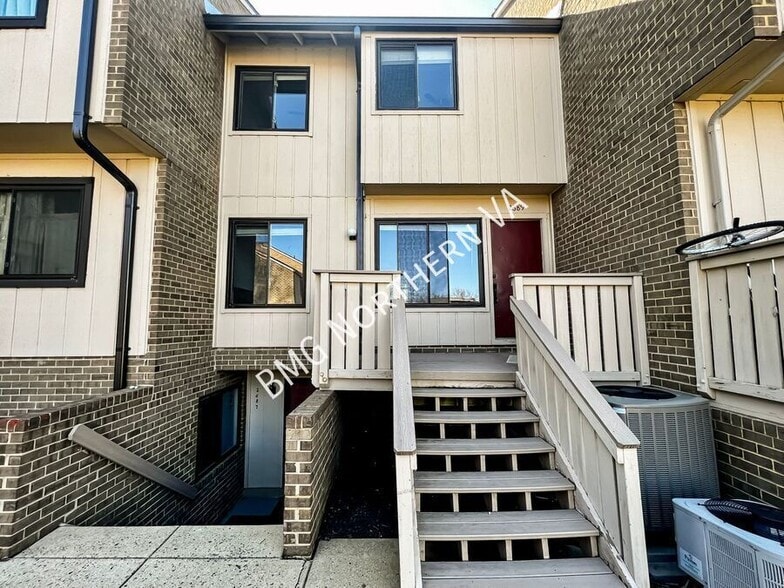 2689 Glengyle Dr
