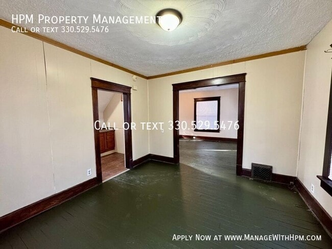 212 Dryden Ave SW