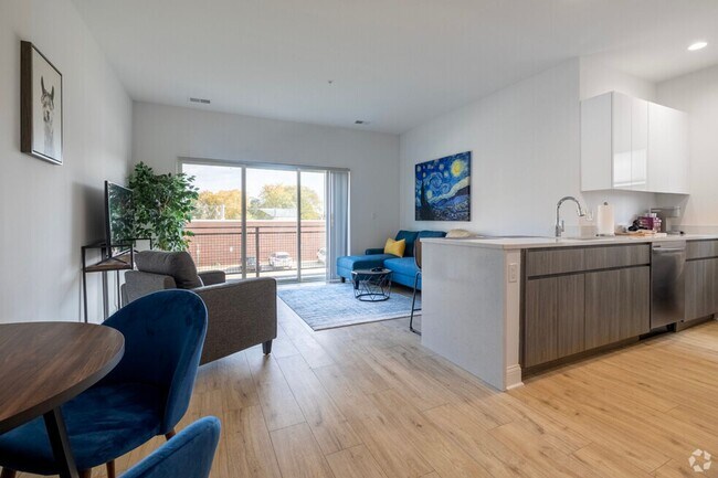 Photo - Cardinal Square