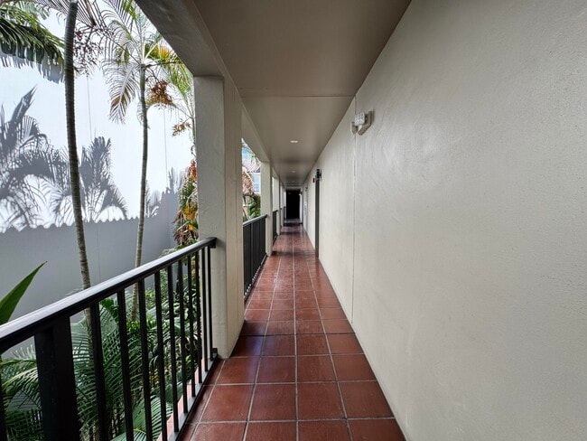 Photo - 580 S Sapodilla Ave Unit 203