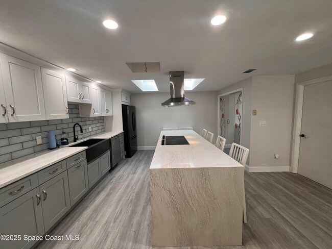 Photo - 377 Myrtlewood Rd