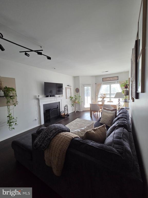 Building Photo - 14322 Climbing Rose Way Unit 301