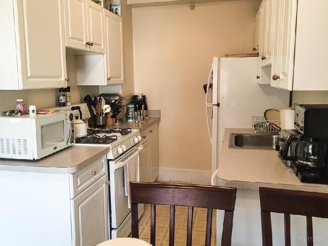 Photo - 1401 Beacon St Unit 306