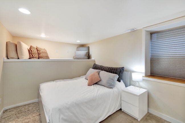 Photo - 7911 5th Ave NE Unit 2