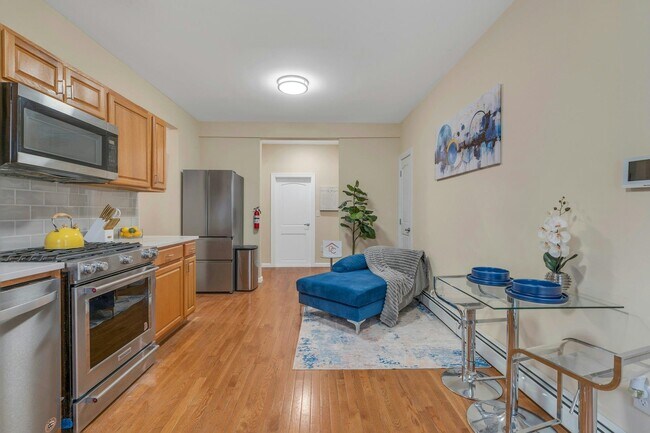 Photo - 255 Lafayette Pl Unit 2E