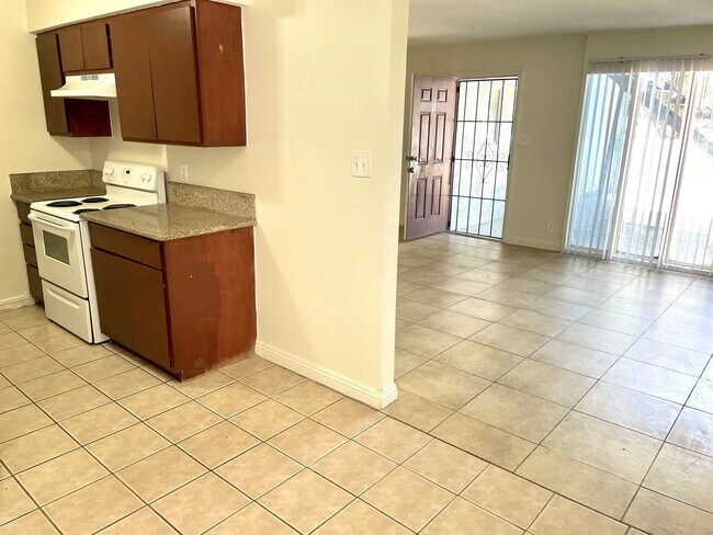 Building Photo - 3351 Brussels St Unit 01