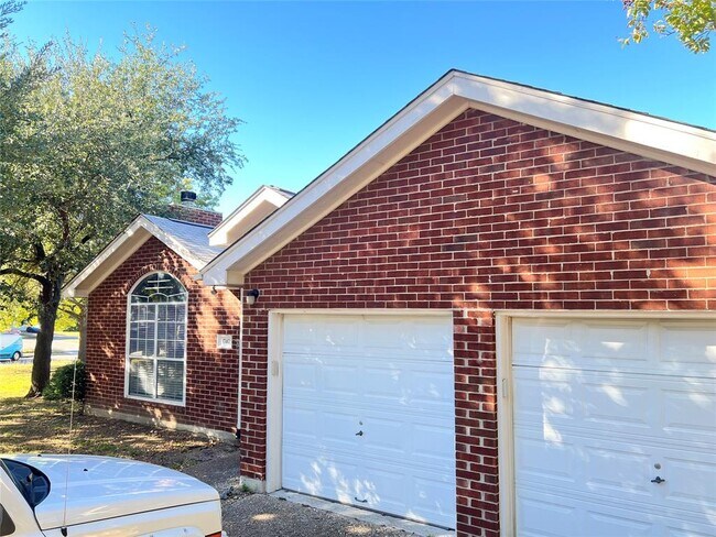 Photo - 1747 Windy Park Cir