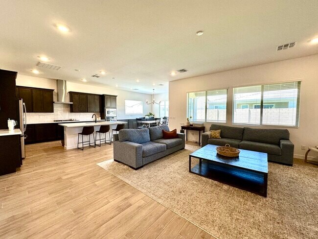 Photo - Fantastic "Holly" floor plan in Bella Vista Farms