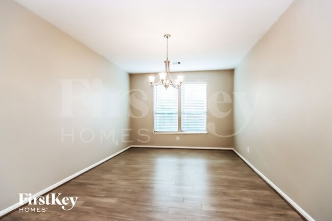 Photo - 25515 Kensington Lk Dr