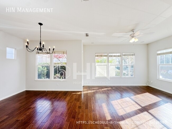 Photo - 3769 Florian St