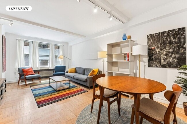 Building Photo - 110 E 87th St Rental
