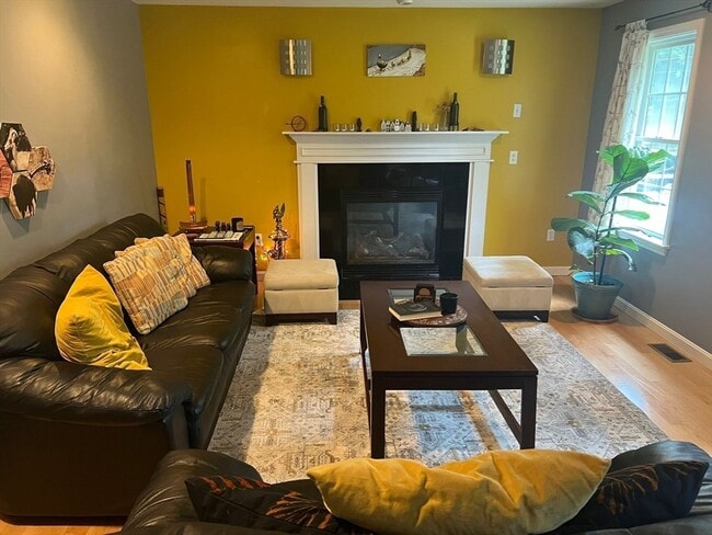 Photo - 76 Stagecoach Rd